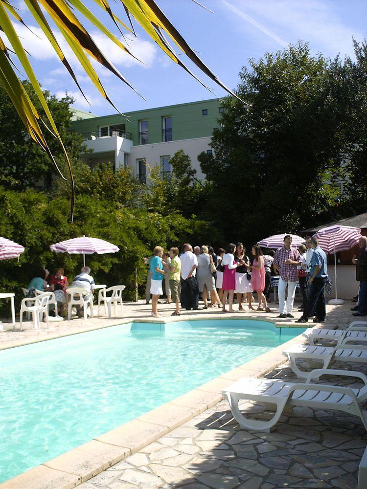 Hotel Le Ty-Lann Saint-Ave Bagian luar foto